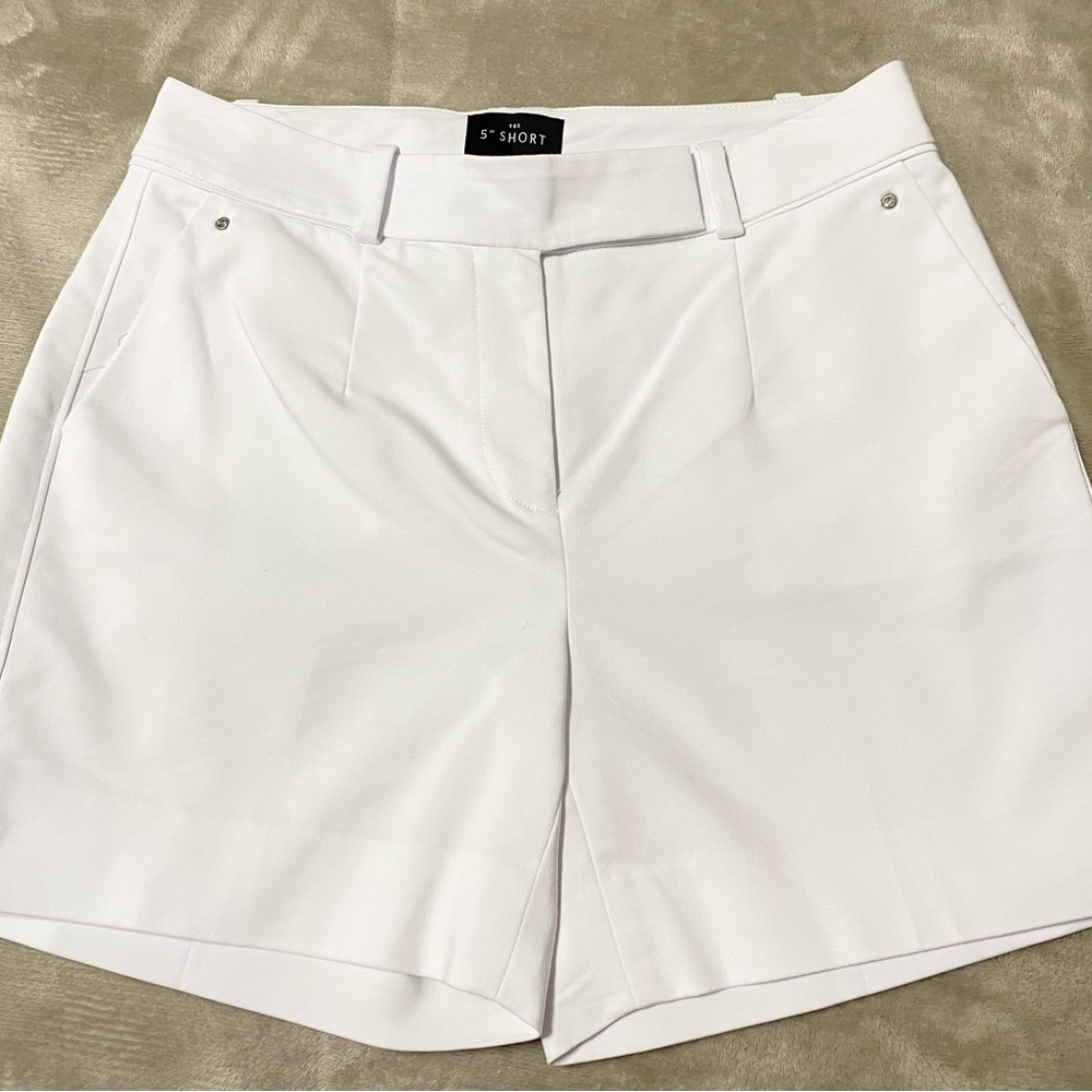White Short By White house Black Market NWOT